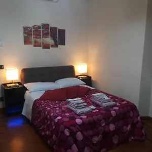 smiths-herreros.hotelitalianriviera.com/